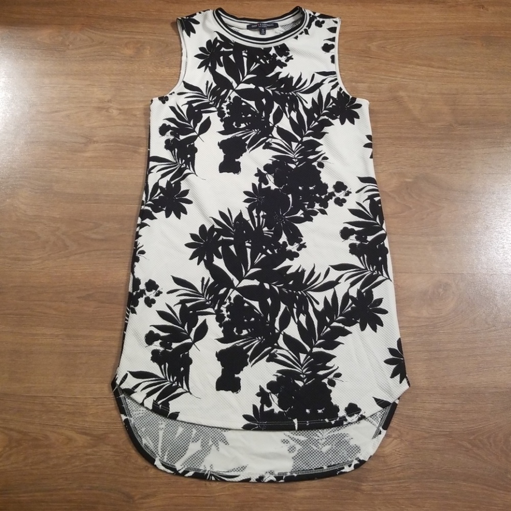 One Clothing Floral Jersey Look Dress Size Small